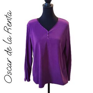 Oscar de la Renta Purple Satin Trim V-Neck Fleece Henley Top, Size L (12-14)